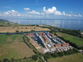 Luftaufnahme mit Umgebung