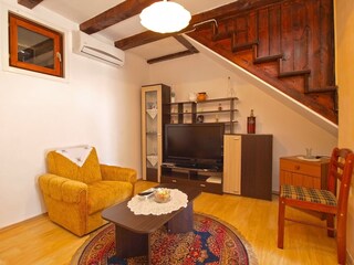 Holiday house Svetvinčenat  12