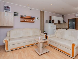 Apartment Povljana  8