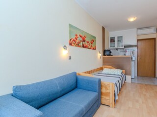 Apartment Povljana  8