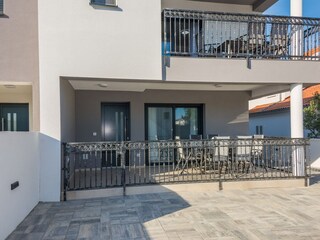 Apartment Povljana  25