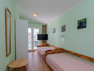 Apartment Povljana  7