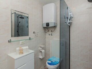 Apartment Povljana  11