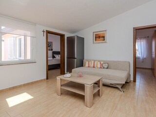 Apartment Povljana  8