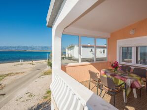 One bedroom apartment near beach Vir A-20203-c