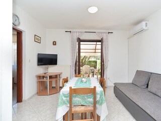 Apartment Valbandon  9