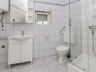 Apartment Povljana  15