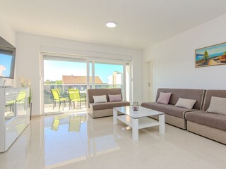 Apartment Povljana  4