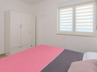 Apartment Povljana  8