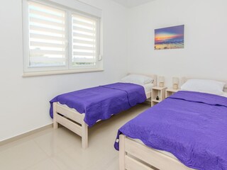 Apartment Povljana  11