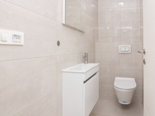 Apartment Povljana  13