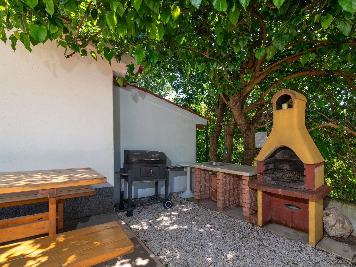 Apartment Nova Vas 10
