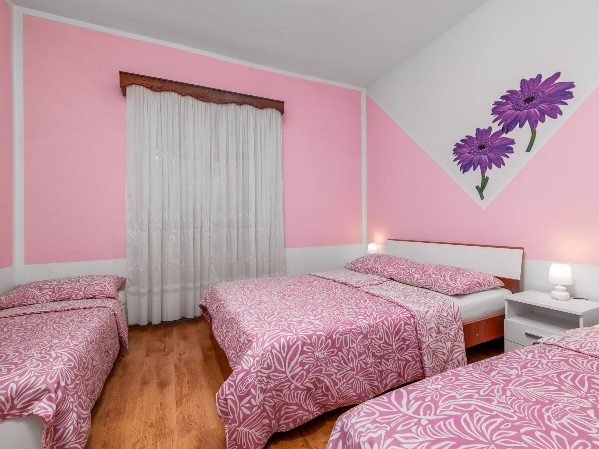 Apartment Nova Vas 22