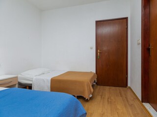 Holiday room Brela  19