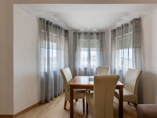 Apartment Povljana  5