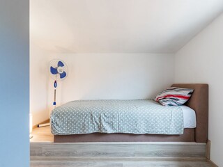 Apartment Povljana  11