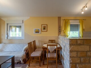 Apartment Povljana  5