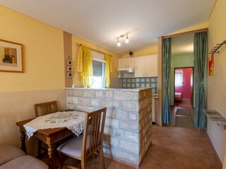 Apartment Povljana  6