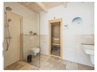 Beispielbild Bad mit eigener Sauna