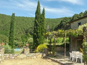 Ferienhaus for 9 people in a completely secluded location with pool