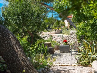 Apartment Grebastica  8