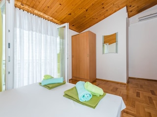 Apartment Grebastica  24