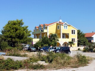 Apartment Brodarica  3