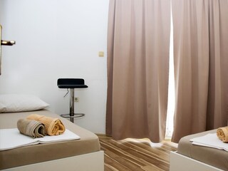 Apartment Brodarica  15