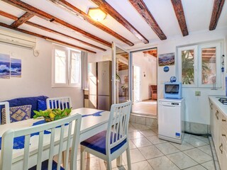 Apartment Nerezine  14