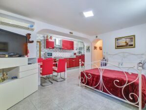 Apartments and rooms with parking space Nerezine, Lošinj - 8049
