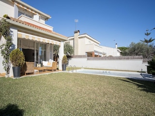 Villa Calafell Outdoor Recording 6