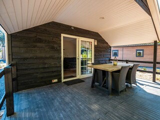 Chalet Ruinen Outdoor Recording 1