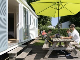 Chalet Jabbeke Outdoor Recording 1