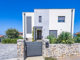 Apartment Njivice  2