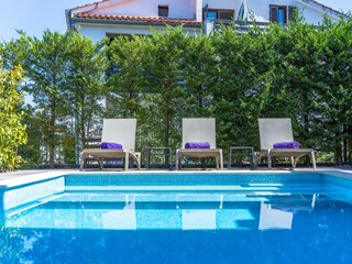 Apartment Njivice  5