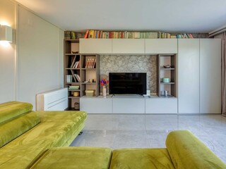 Apartment Njivice  14