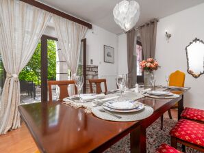 Four-bedroom house with terrace Krnica, Marčana K-24375