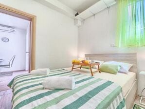 One bedroom apartment with terrace Kaštel Lukšić, Kaštela A-20582-d