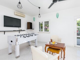 Holiday house Arbanija  14