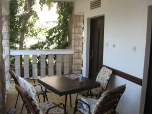 Two bedroom apartment with terrace and sea view Slatine, Čiovo A-17456-b