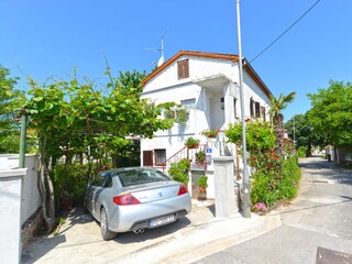 Apartment Mali Maj  3