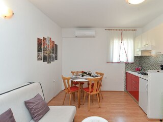 Apartment Mali Maj  17