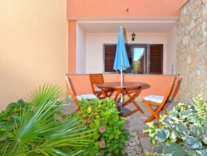 One bedroom apartment with terrace Štinjan, Pula A-20816-c