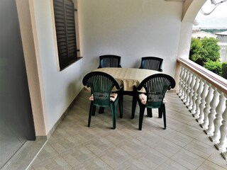 Apartment Povljana  25