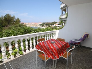 Apartment Povljana  25