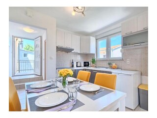 Apartment Kaštel Lukšić  14