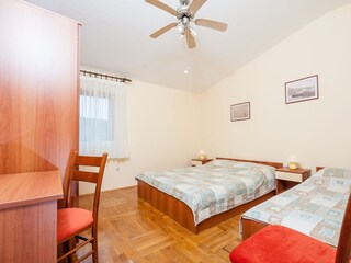Apartment Dragove  10