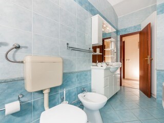 Apartment Dragove  13