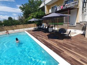 Two bedroom apartment with terrace Kaštel Lukšić, Kaštela A-20582-b