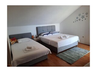 Apartment Zavalatica  11